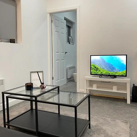 Apartment In Bham City Centre, Free Parking Sleeps 3 Birmingham Extérieur photo